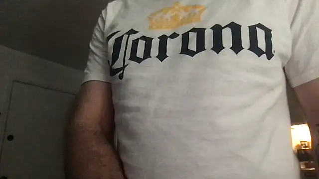 Snapshot of SpunCandy chatting on 04.21.26 SpunCandy online show from 04.21.26