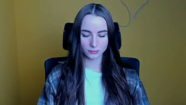 Eva Janee online show from 02.17.26