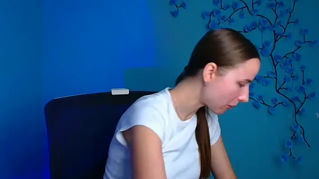 Eva Janee online show from 07.07.26