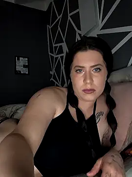 Snapshot of Anyonymuss chatting on 09.09.25 Anyonymuss online show from 09.09.25