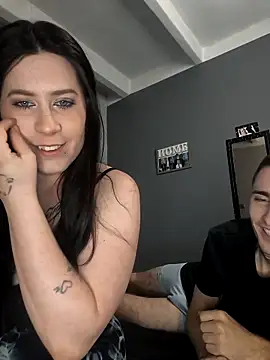 Snapshot of Anyonymuss chatting on 10.18.25 Anyonymuss online show from 10.18.25