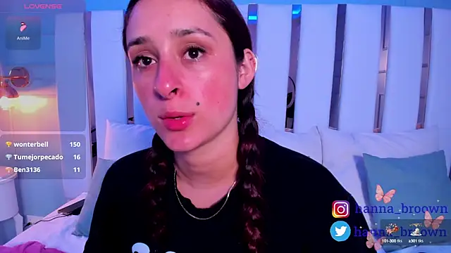 Snapshot of hannaa_brown chatting on 12.19.24 hannaa brown online show from 12.19.24