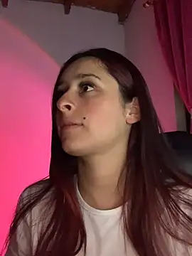 Snapshot of hannaa_brown chatting on 02.11.25 hannaa brown online show from 02.11.25