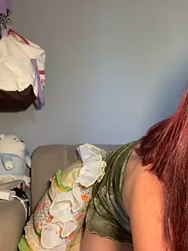 Snapshot of hannaa_brown chatting on 10.02.25 hannaa brown online show from 10.02.25