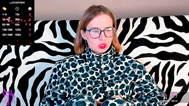 VeronikaKissuchi online show from 02.05.25