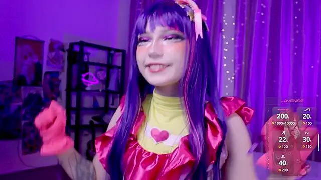 Snapshot of Carolina_Leep chatting on 10.07.25 Carolina Leep online show from 10.07.25