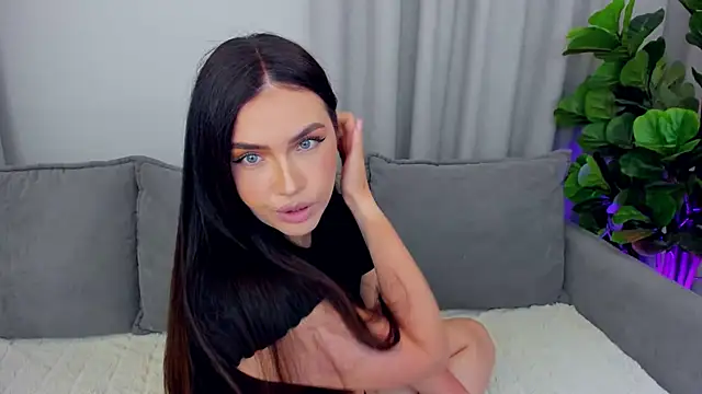 Snapshot of sexyangeloux chatting on 08.07.26 sexyangeloux online show from 08.07.26