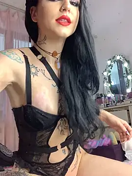 MoonAgnes online show from 03.13.25