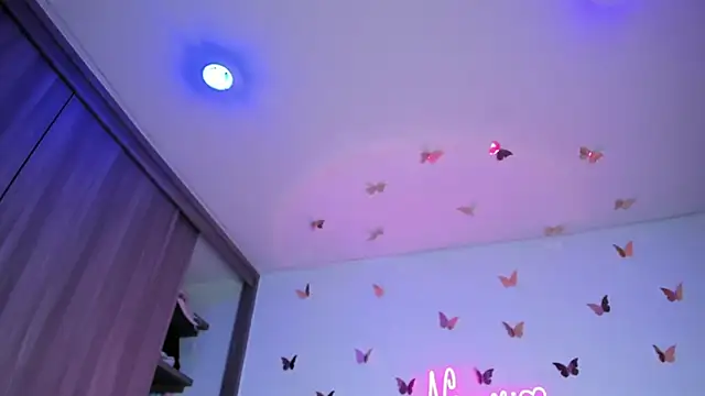 NaomiAsha online show from 11.08.25