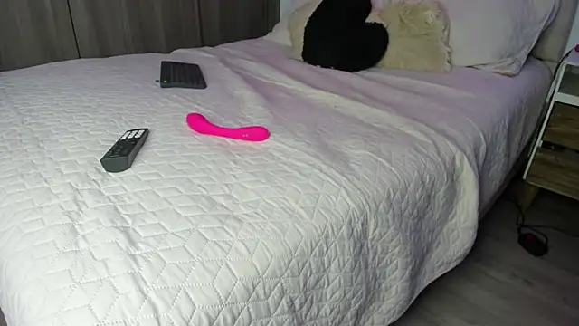 NaomiAsha online show from 03.22.26