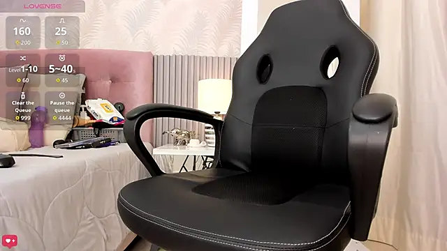 Snapshot of Kimmie_kaboom_x chatting on 09.08.25 Kimmie kaboom x online show from 09.08.25