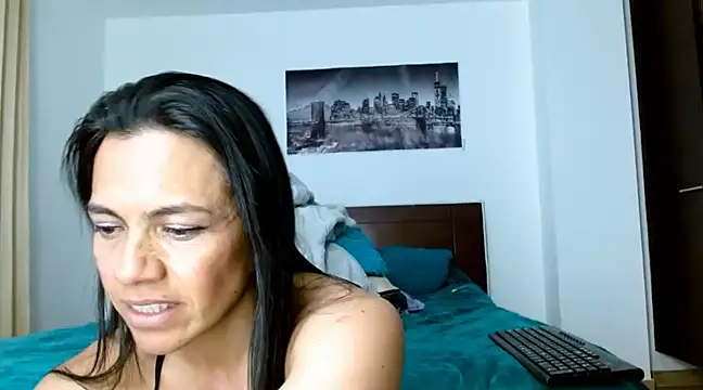 Snapshot of chicafitcaliente chatting on 01.09.25 chicafitcaliente online show from 01.09.25