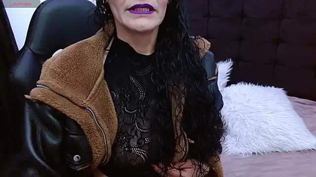 AlexandraJones  online show from 10.09.25