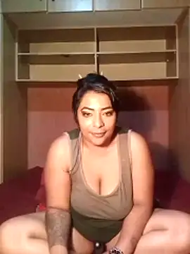 indianstormxo  online show from 12.15.25