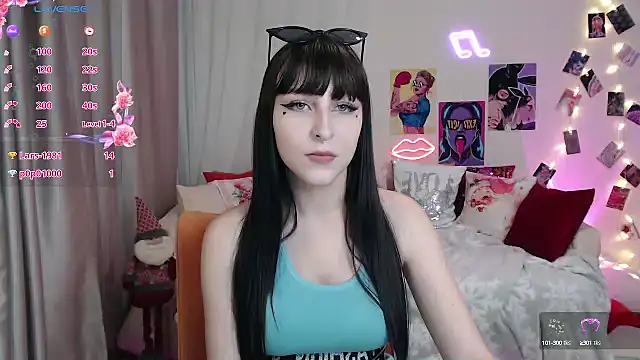 Snapshot of ElsaNeal chatting on 01.07.25 ElsaNeal online show from 01.07.25