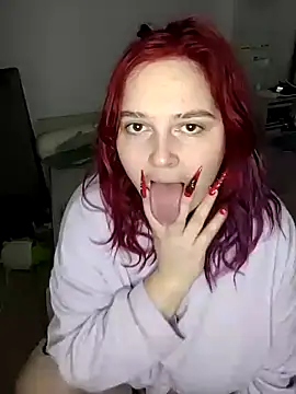 Snapshot of LadyRochester chatting on 02.10.25 LadyRochester online show from 02.10.25