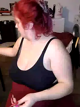 Snapshot of LadyRochester chatting on 02.20.25 LadyRochester online show from 02.20.25