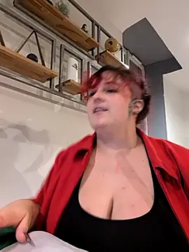 Snapshot of LadyRochester chatting on 09.29.25 LadyRochester online show from 09.29.25