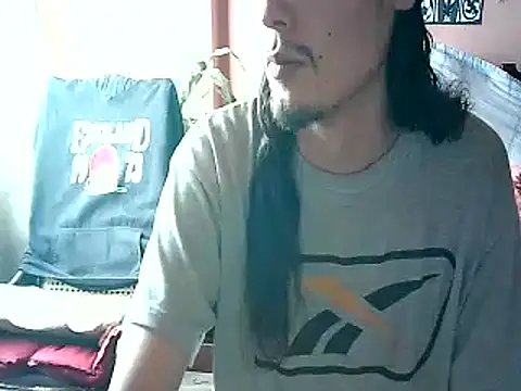 Snapshot of 2mgars chatting on 10.15.25 2mgars online show from 10.15.25