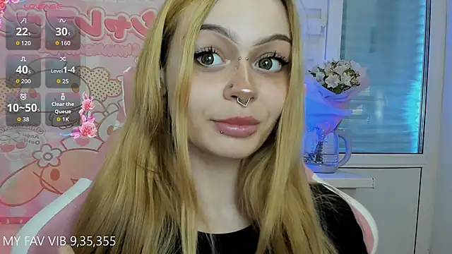 Snapshot of shy_melony chatting on 04.08.26 shy melony online show from 04.08.26