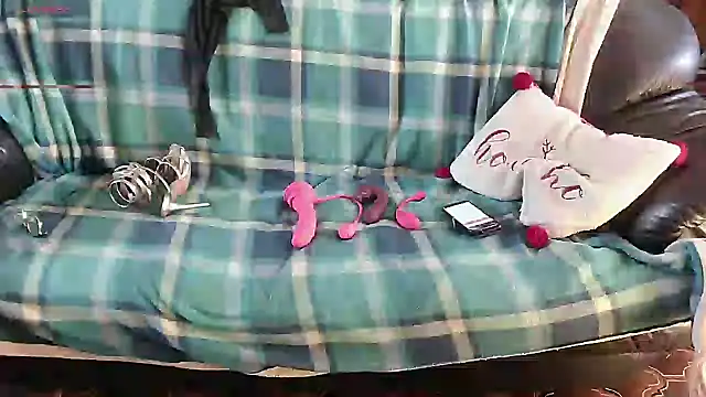 Snapshot of LauraMonolo chatting on 02.27.26 LauraMonolo online show from 02.27.26