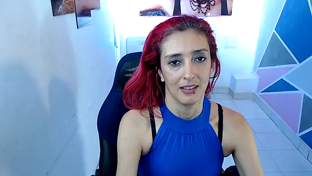 Snapshot of Ruby_Your_Milf chatting on 01.31.25 Ruby Your Milf online show from 01.31.25