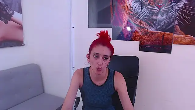 Snapshot of Ruby_Your_Milf chatting on 02.18.25 Ruby Your Milf online show from 02.18.25