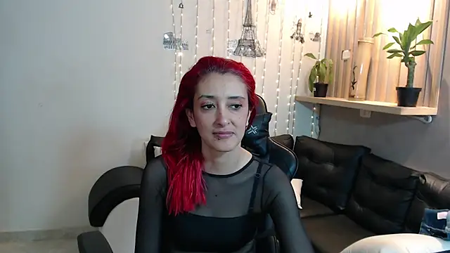 Snapshot of Ruby_Your_Milf chatting on 03.04.25 Ruby Your Milf online show from 03.04.25