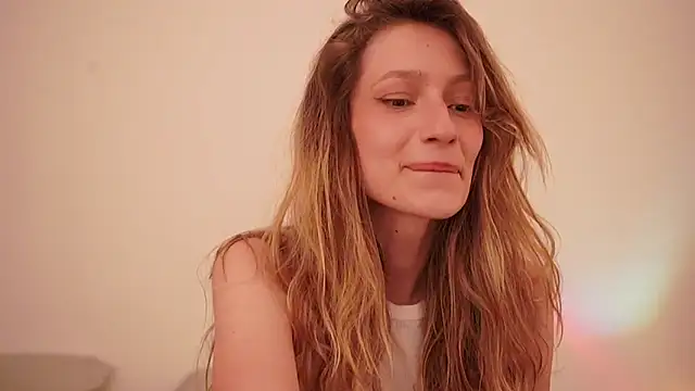 Snapshot of Stephany_talks chatting on 09.16.25 Stephany talks online show from 09.16.25