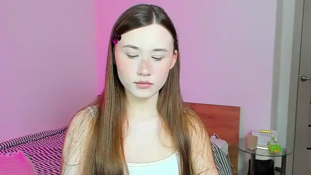 Stella Sunny online show from 11.04.25