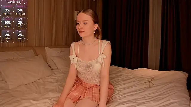 IsabellaTorrance online show from 02.09.25