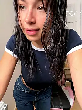 Adriennesexxx online show from 01.11.26