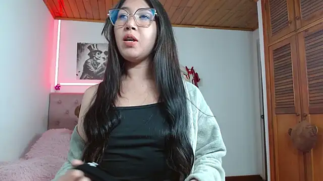 Snapshot of tifanny-squirt chatting on 10.12.25 tifanny-squirt online show from 10.12.25