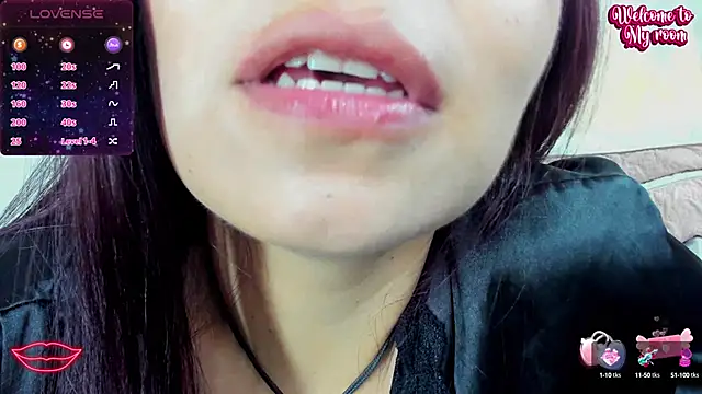 Snapshot of Sofia_Walke1 chatting on 02.09.25 Sofia Walke1 online show from 02.09.25