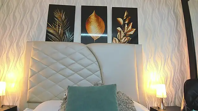 Amberr Greyy online show from 02.13.25