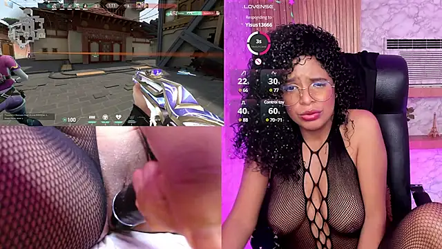 Snapshot of KaruiGames chatting on 02.04.25 KaruiGames online show from 02.04.25