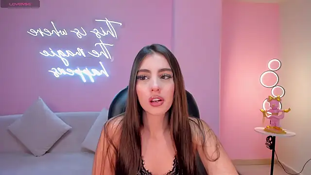 DolcieElliot online show from 02.27.25