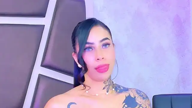 GiahDaniels online show from 05.13.26