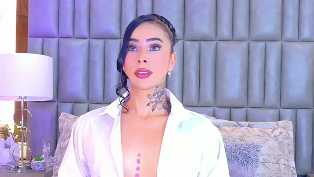 Snapshot of GiahDaniels chatting on 06.20.26 GiahDaniels online show from 06.20.26