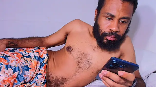 Snapshot of KaelMoreau chatting on 03.02.26 KaelMoreau online show from 03.02.26