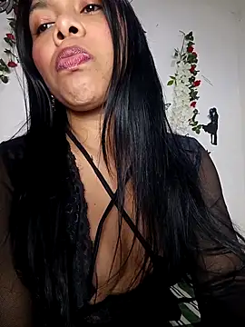 Snapshot of DIORA_Latina chatting on 09.12.25 DIORA Latina online show from 09.12.25