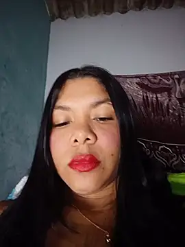 Snapshot of DIORA_Latina chatting on 07.05.26 DIORA Latina online show from 07.05.26