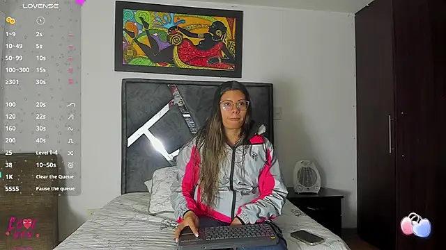 Vahiolet smith online show from 10.26.25