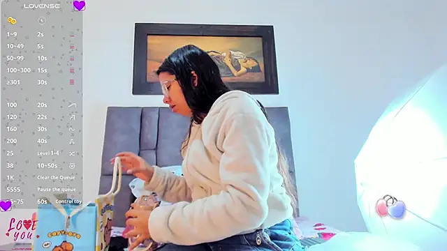 Vahiolet smith online show from 03.24.26