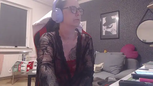 EiskalterEngel74 online show from 12.30.24