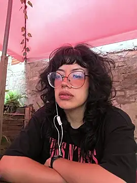 Snapshot of Fun_Everywhere chatting on 04.01.26 Fun Everywhere online show from 04.01.26