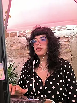 Snapshot of Fun_Everywhere chatting on 04.07.26 Fun Everywhere online show from 04.07.26