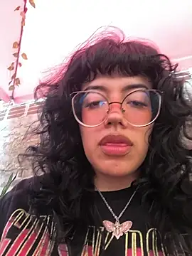 Snapshot of Fun_Everywhere chatting on 04.08.26 Fun Everywhere online show from 04.08.26