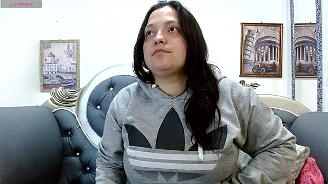Snapshot of KataleyaStiward chatting on 05.27.26 KataleyaStiward online show from 05.27.26