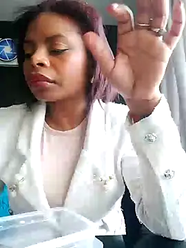 Snapshot of Lizeth_rey1 chatting on 01.06.25 Lizeth rey1 online show from 01.06.25